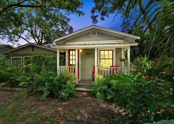 Charming 1923 Cottage At Erehwon Retreat Tampa